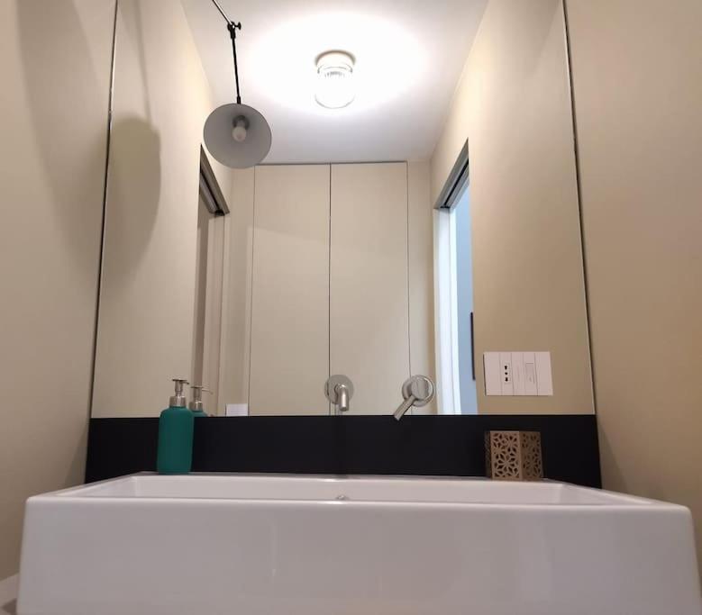 Appartement La Vetrina Sulla Citta à Milan Extérieur photo