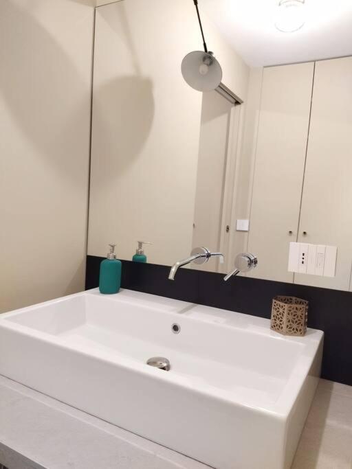 Appartement La Vetrina Sulla Citta à Milan Extérieur photo